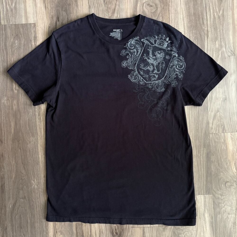 Vintage Y2K T-Shirt Black Men's Size L Wings Cross Archaic Paisley Old Navy